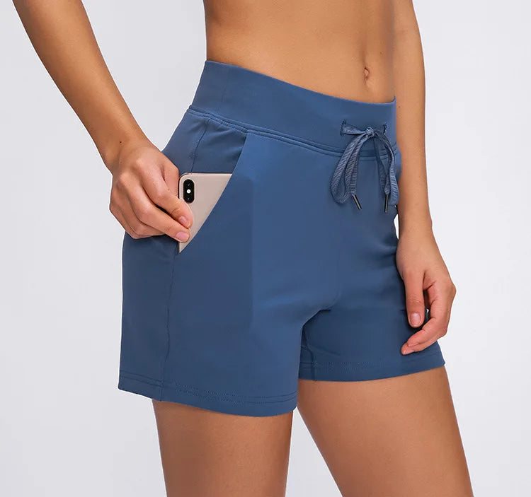 Pocket elastic yoga shorts