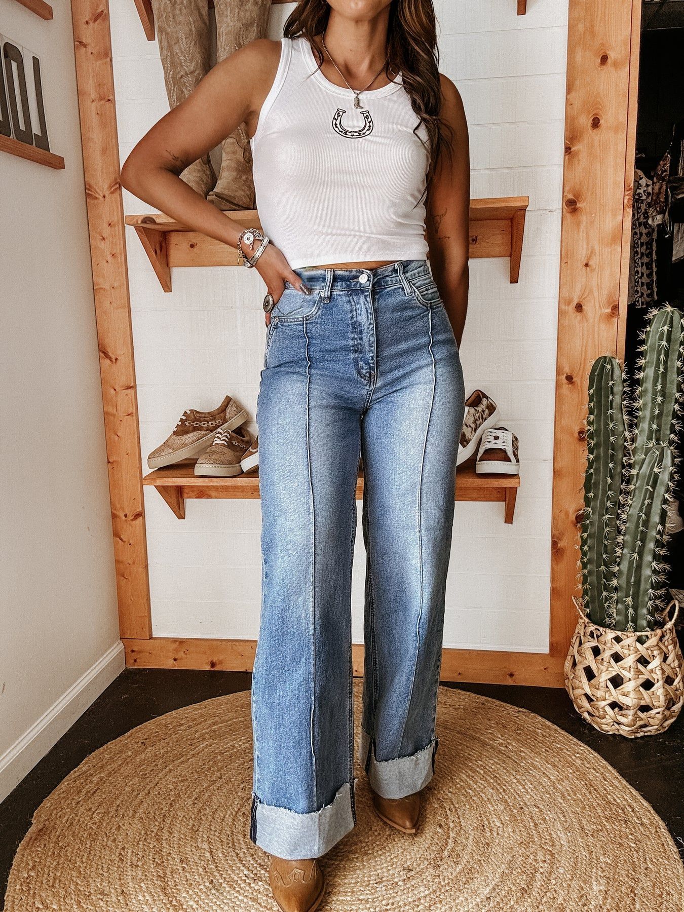 Women's Fashion Casual Washed Stretch Mid-rise Straight Leg Jeans
