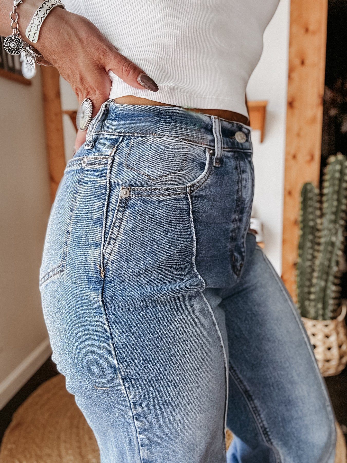 Women's Fashion Casual Washed Stretch Mid-rise Straight Leg Jeans