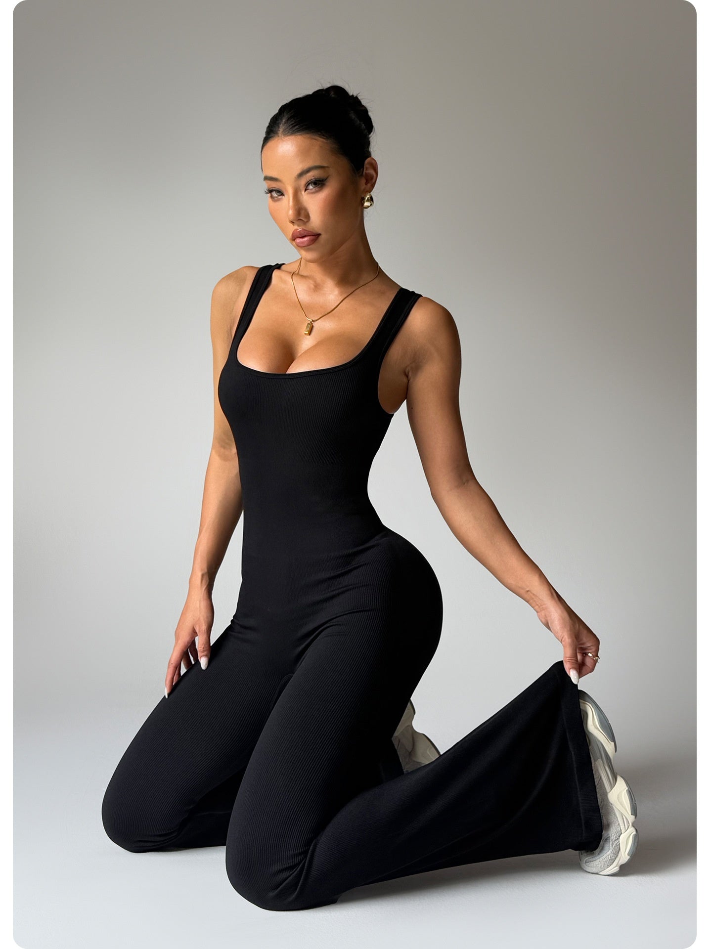 Hip Lifting Flared Feet Tight Yoga Jumpsuit