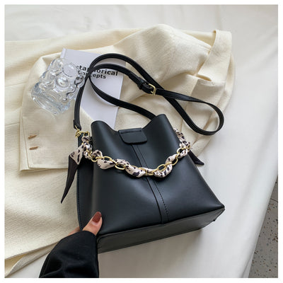 Simple Handbags Women's Shouder Bucket Bags Chain Fashion Textured Messenger Bag