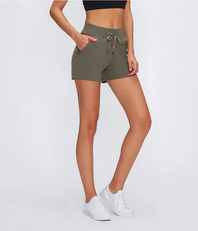 Pocket elastic yoga shorts